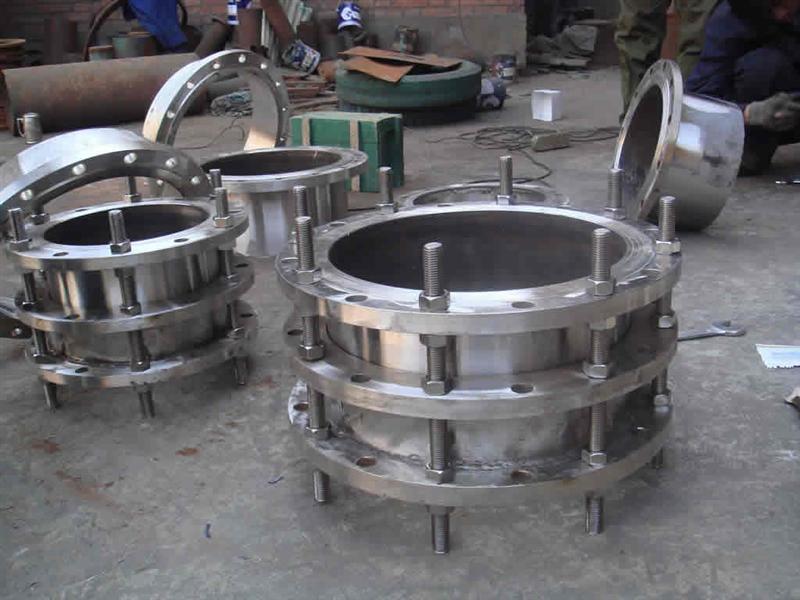 不銹鋼傳力接頭生產(chǎn)現(xiàn)場